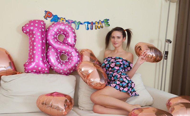 Евгения, 25